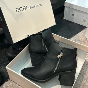 BCBG boots